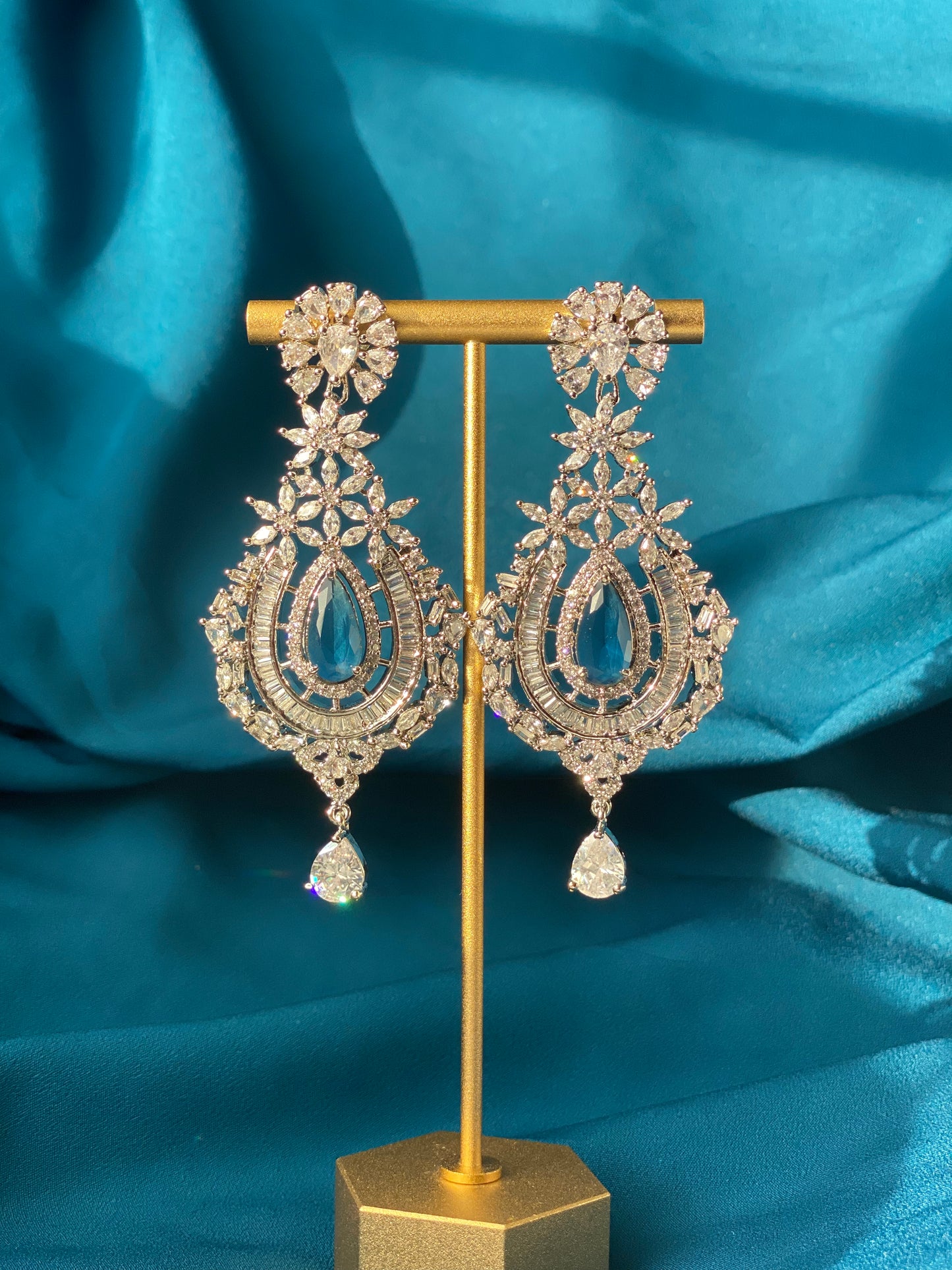 NOOR American Diamond Earrings - Sapphire