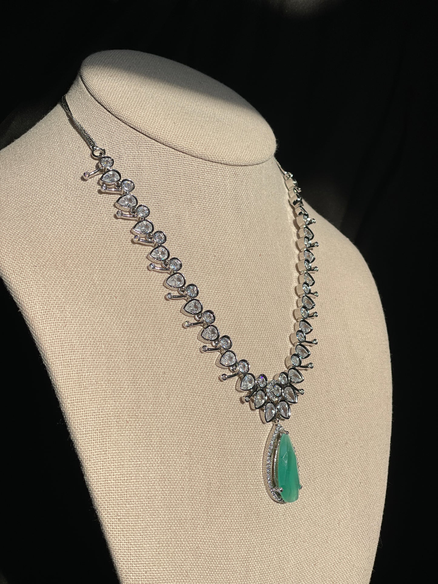 SHAHEEN American Diamond Necklace Set - Mint