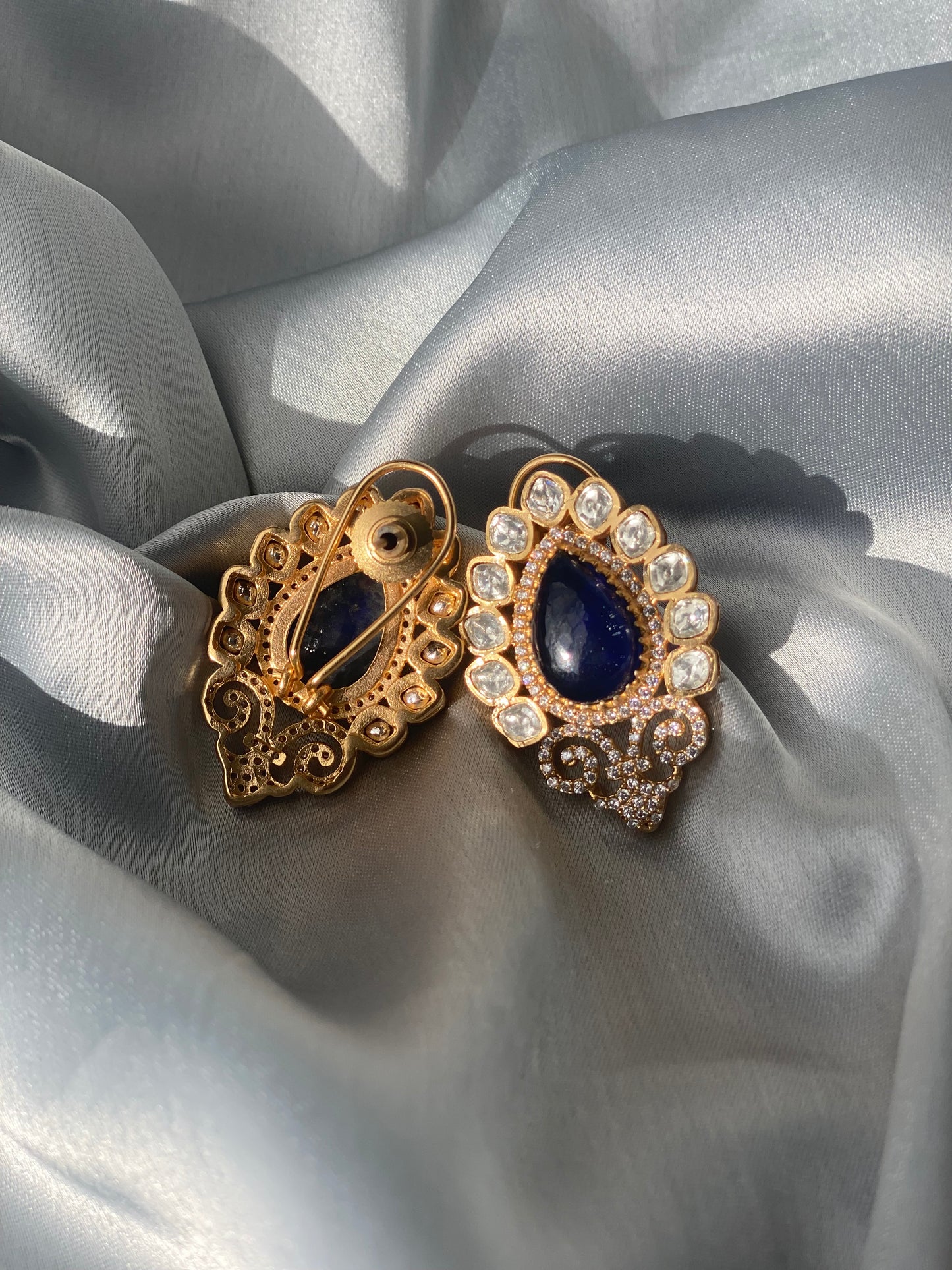 ISHAA Moissanite with Doublet Stones Premium Quality Studs - Sapphire Blue