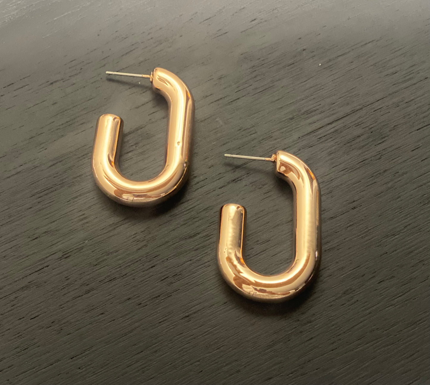 ELLA Everyday Classic Earrings