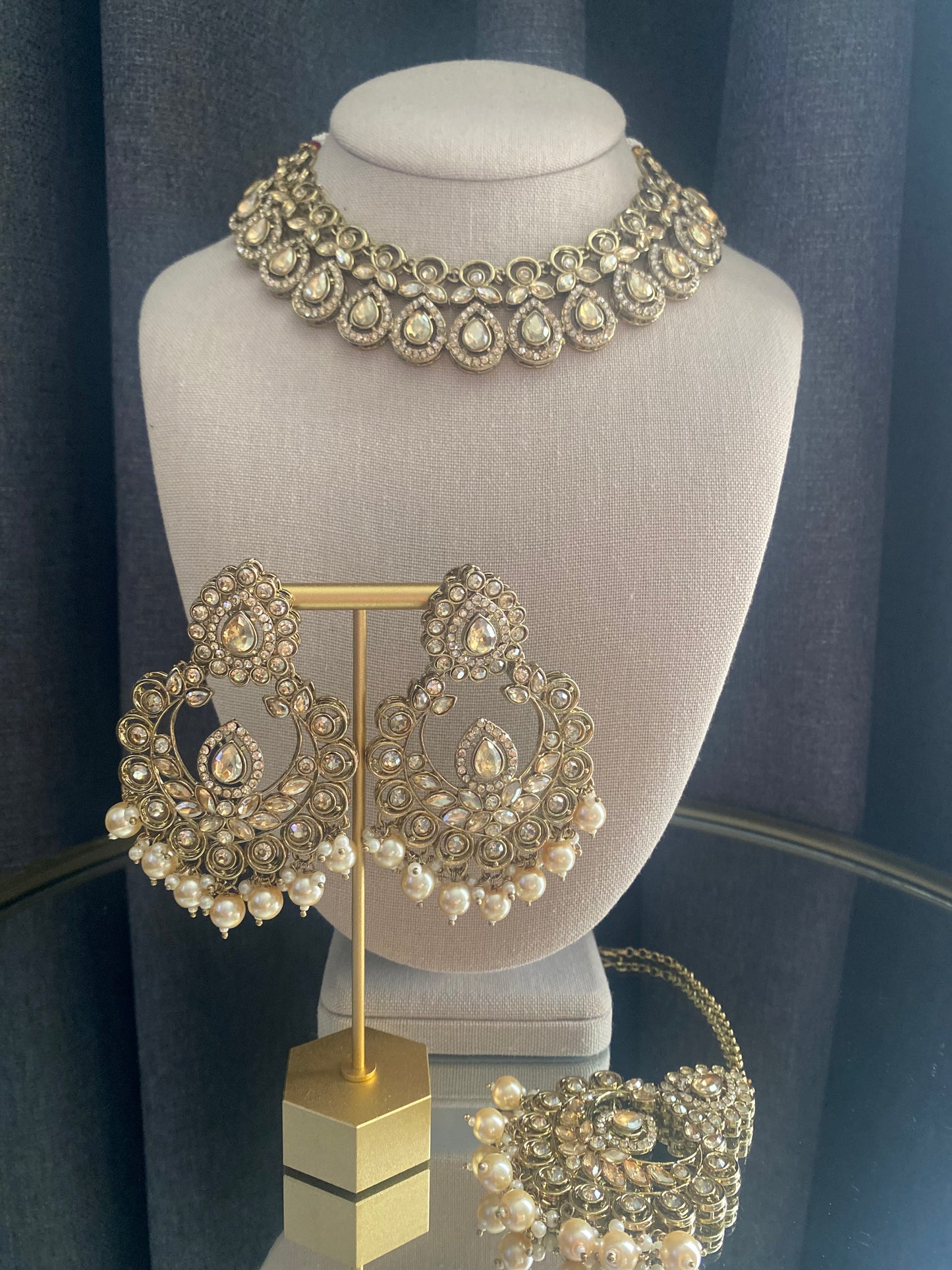 LAYLA Antique Gold Necklace Set
