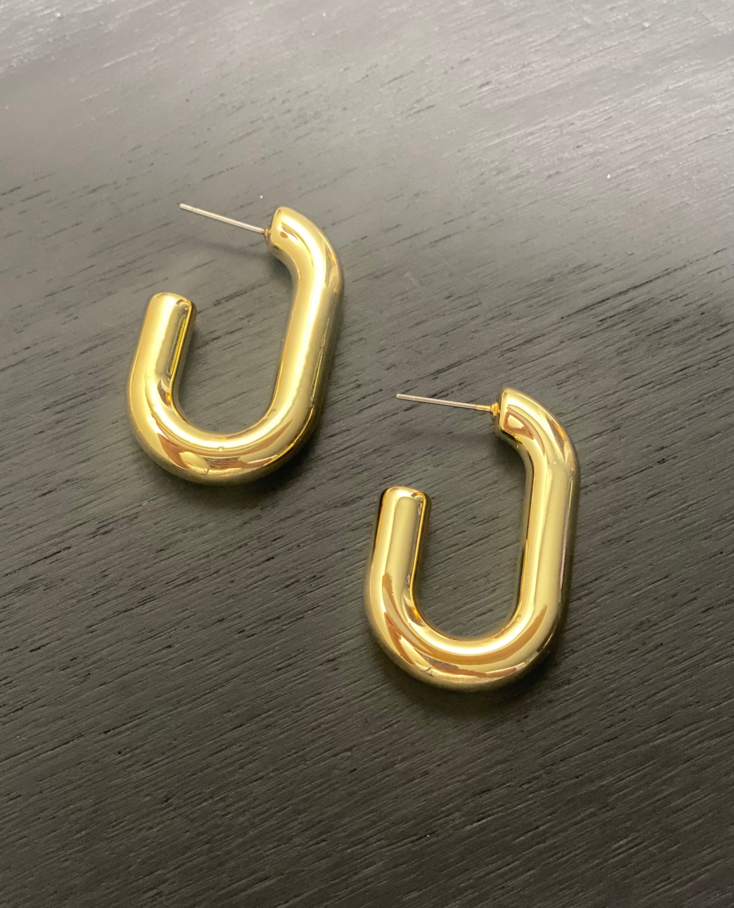 ELLA Everyday Classic Earrings