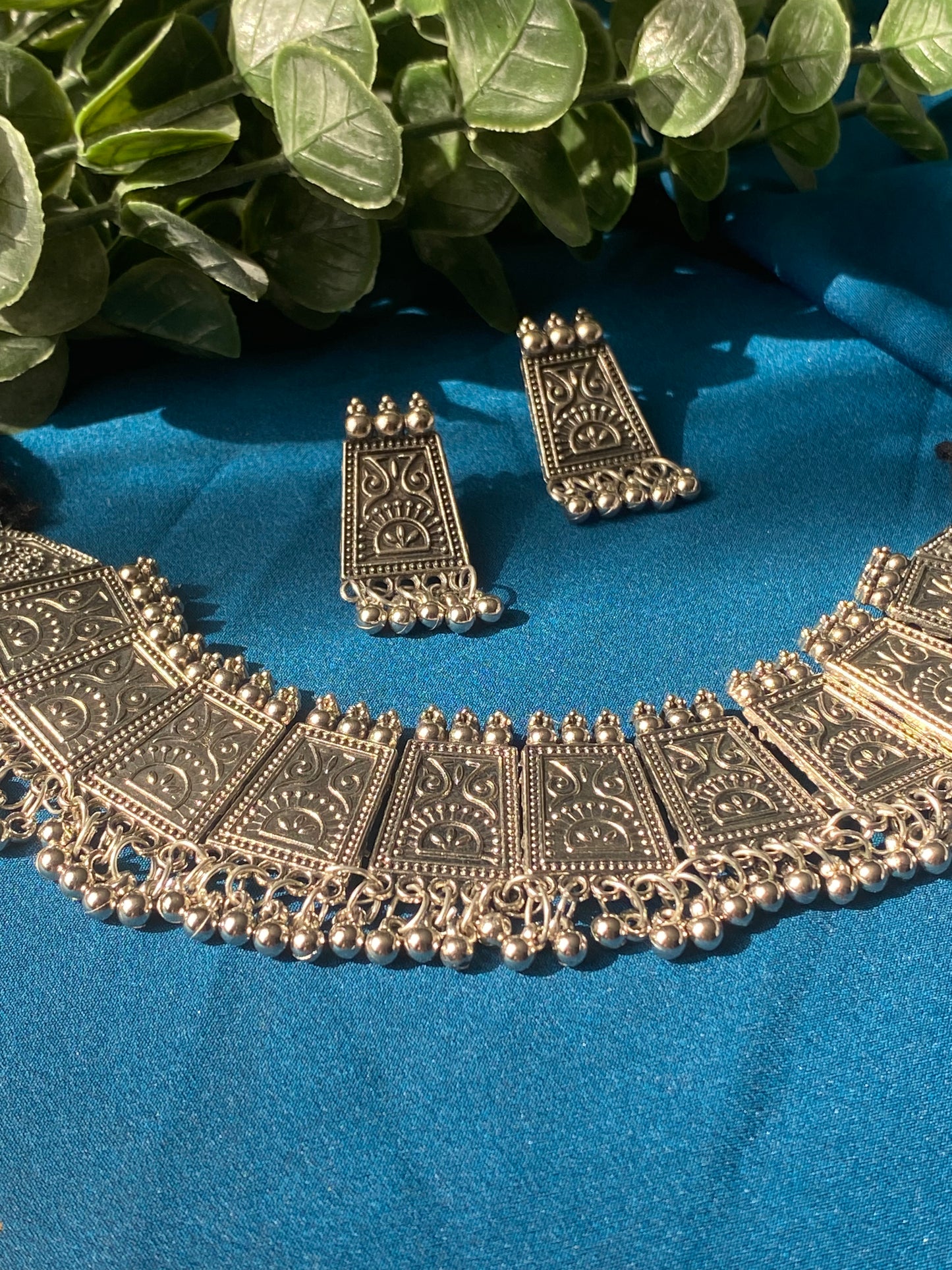 ISHA Oxidised Necklace in Silver - HOUSE OF SAANVI