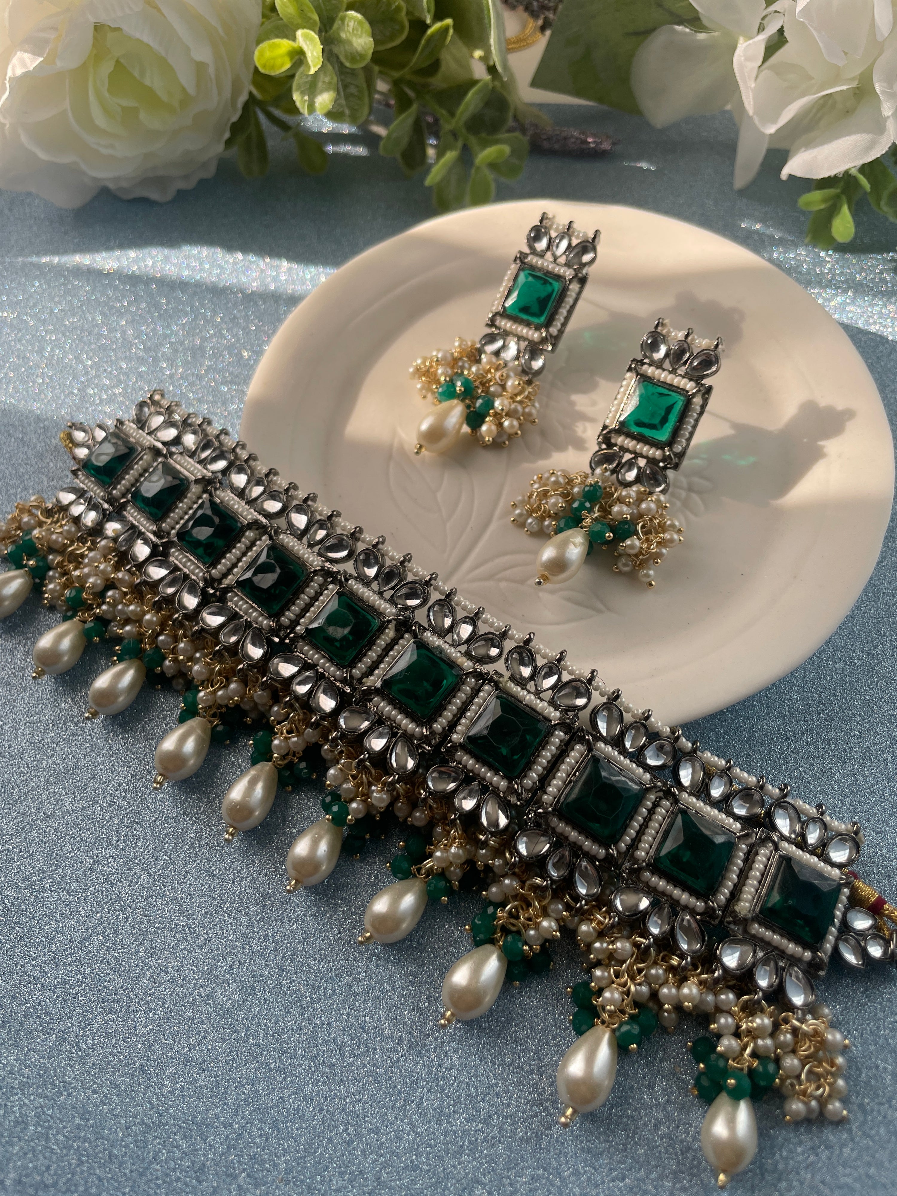 RAMYA choker set - Emerald - HOUSE OF SAANVI