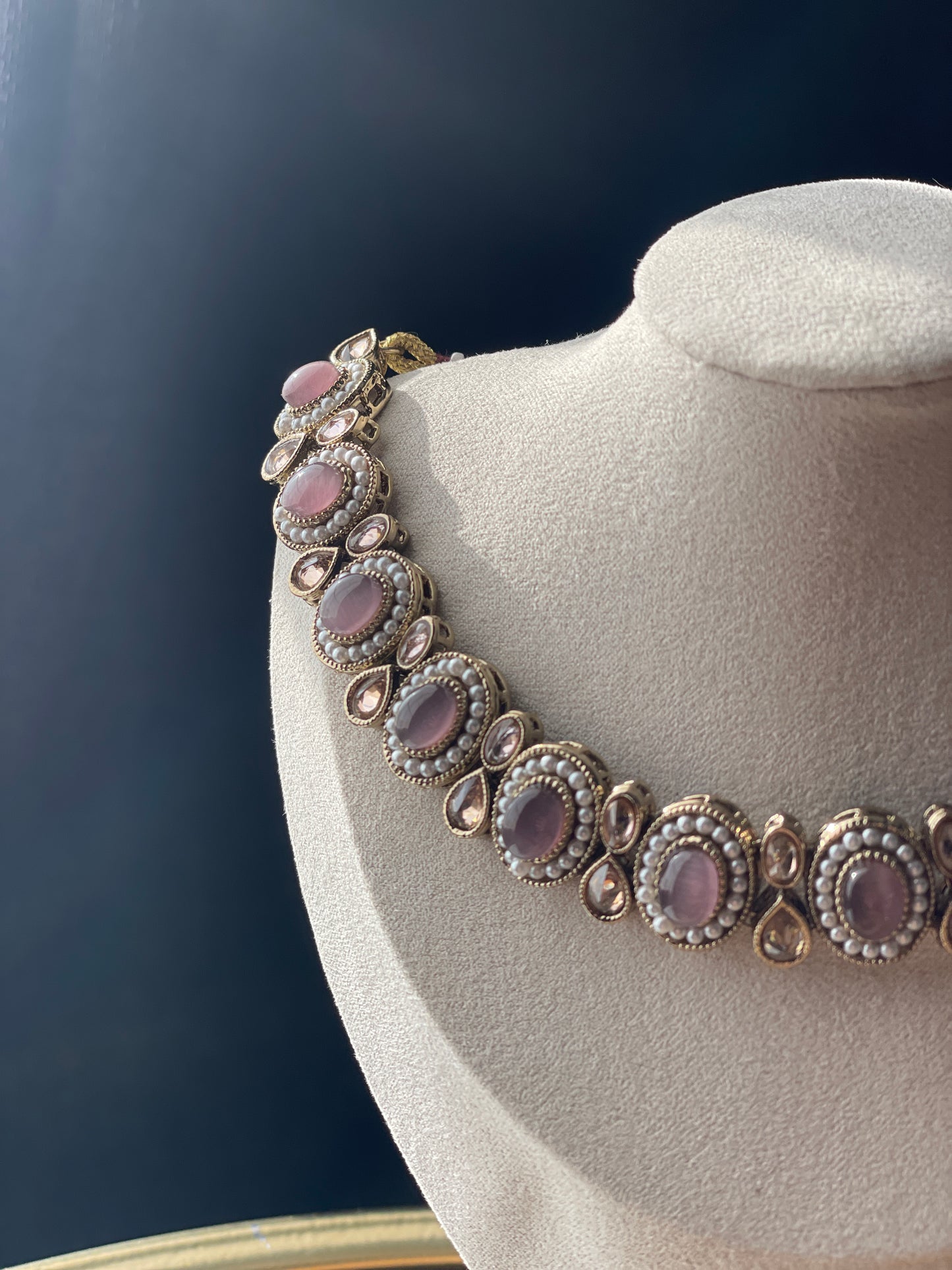 AVANI - Mauve Necklace Set - HOUSE OF SAANVI