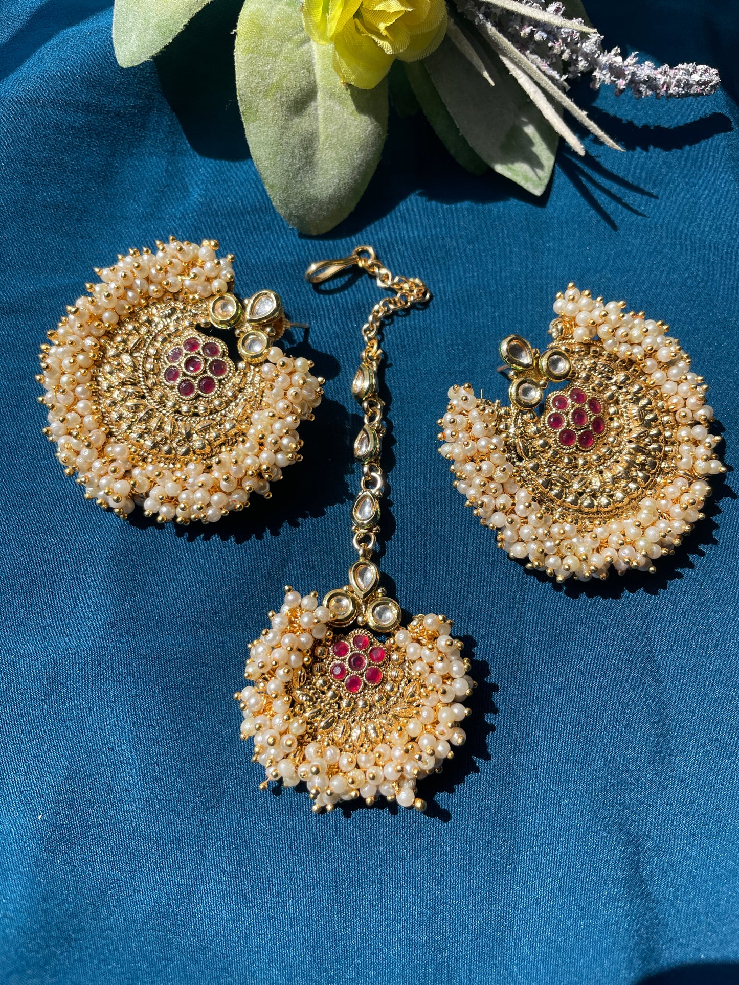 LEELA Chandbali Earrings and Maangtikka set - Red - HOUSE OF SAANVI