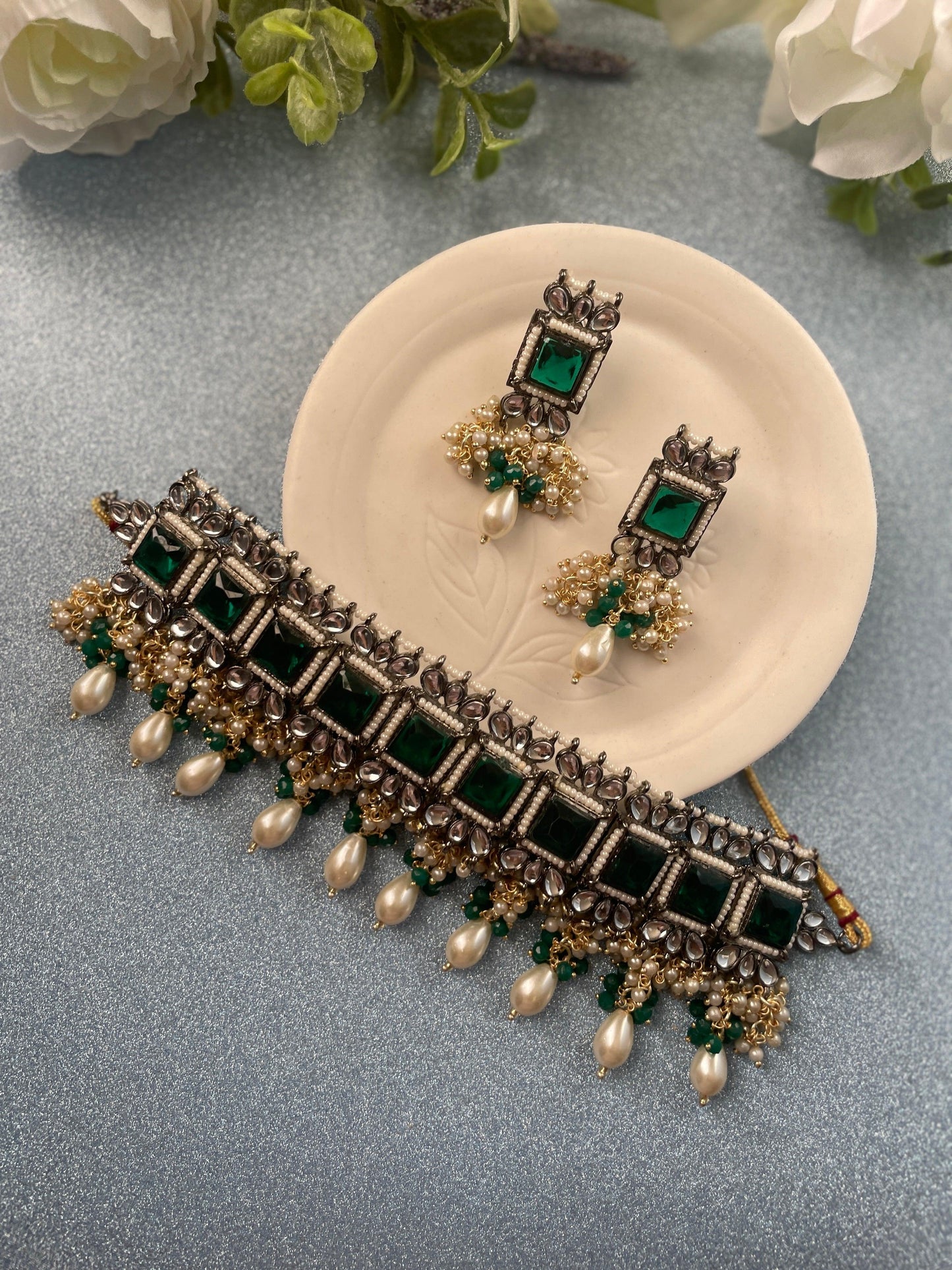 RAMYA choker set - Emerald - HOUSE OF SAANVI
