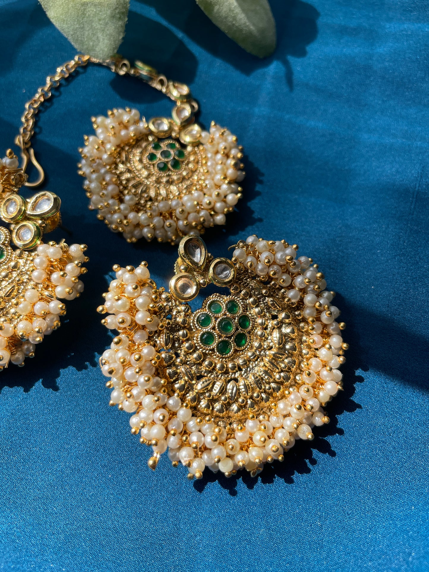 LEELA Chandbali Earrings and Maangtikka set - Green - HOUSE OF SAANVI