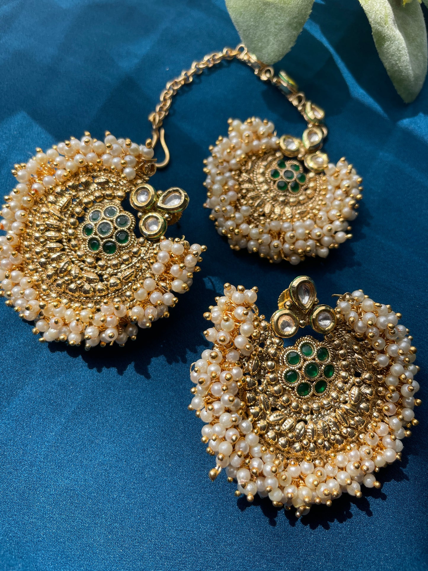 LEELA Chandbali Earrings and Maangtikka set - Green - HOUSE OF SAANVI