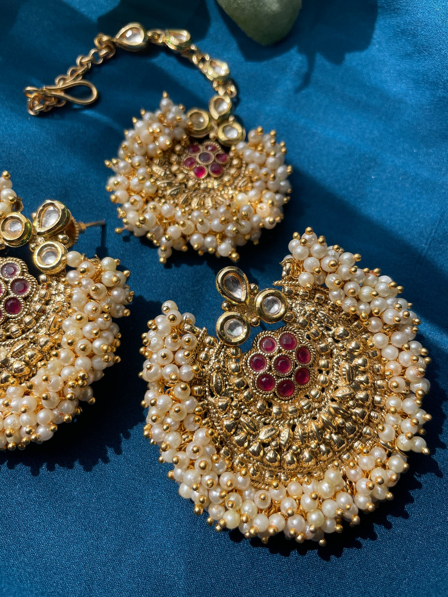 LEELA Chandbali Earrings and Maangtikka set - Red - HOUSE OF SAANVI