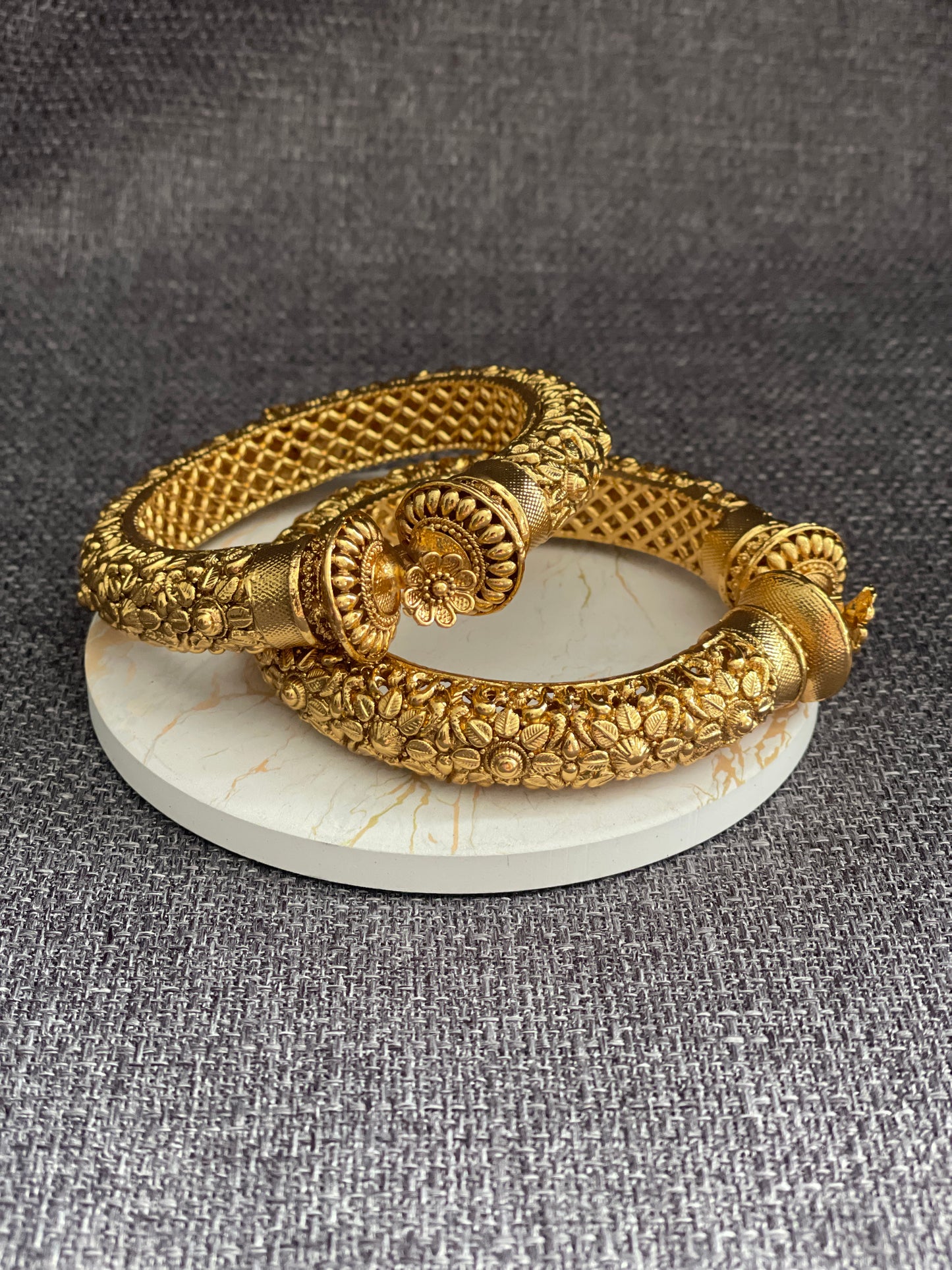 ELAKSHI - Gold plated Temple style openable Kada/Bangles - HOUSE OF SAANVI