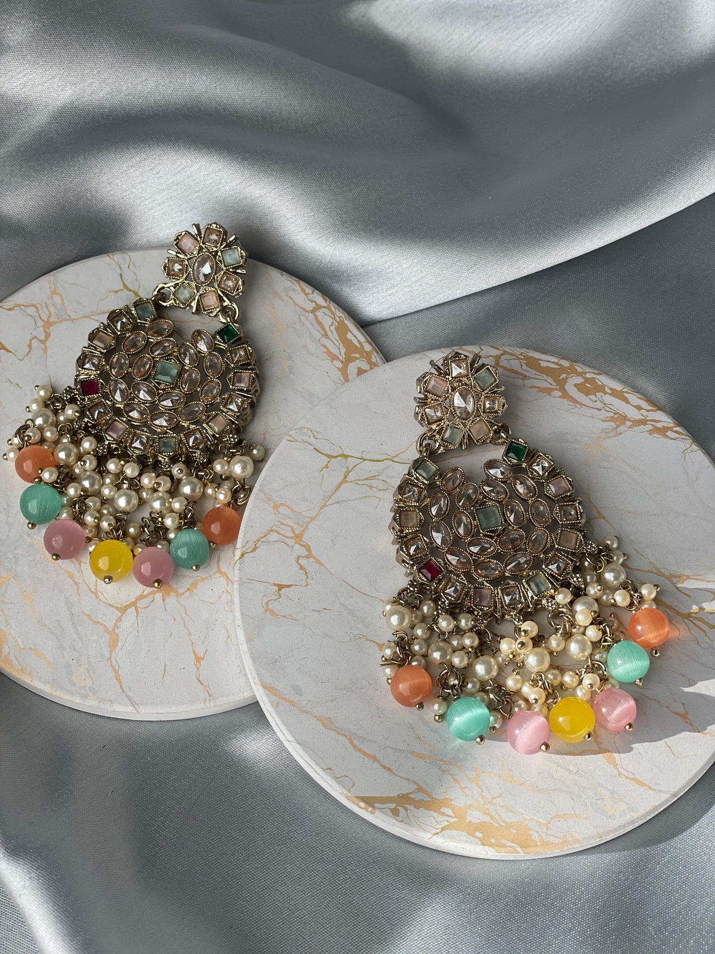 TARAN - Earrings and Tikka Polki set in Multicolor