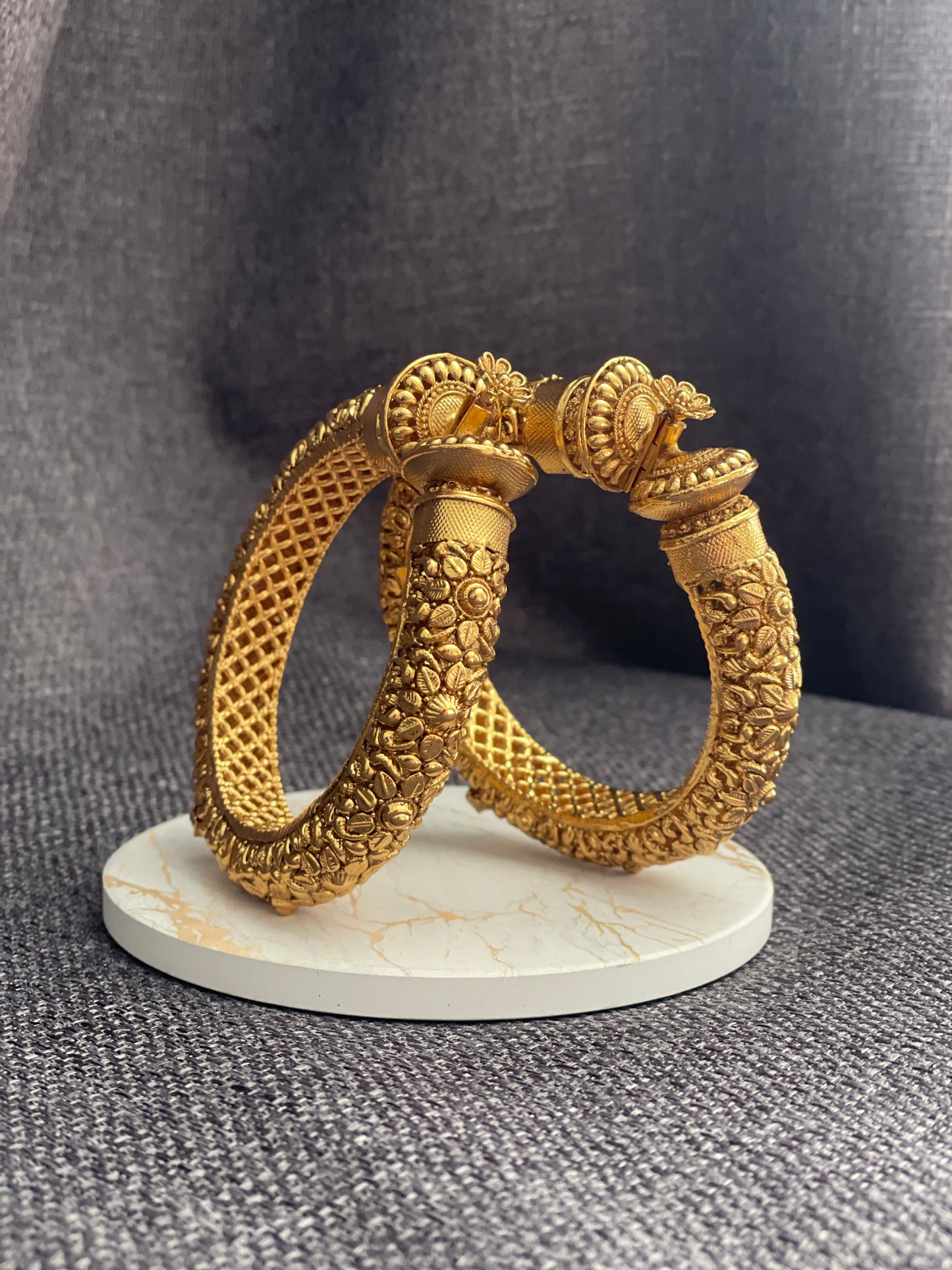 ELAKSHI - Gold plated Temple style openable Kada/Bangles - HOUSE OF SAANVI