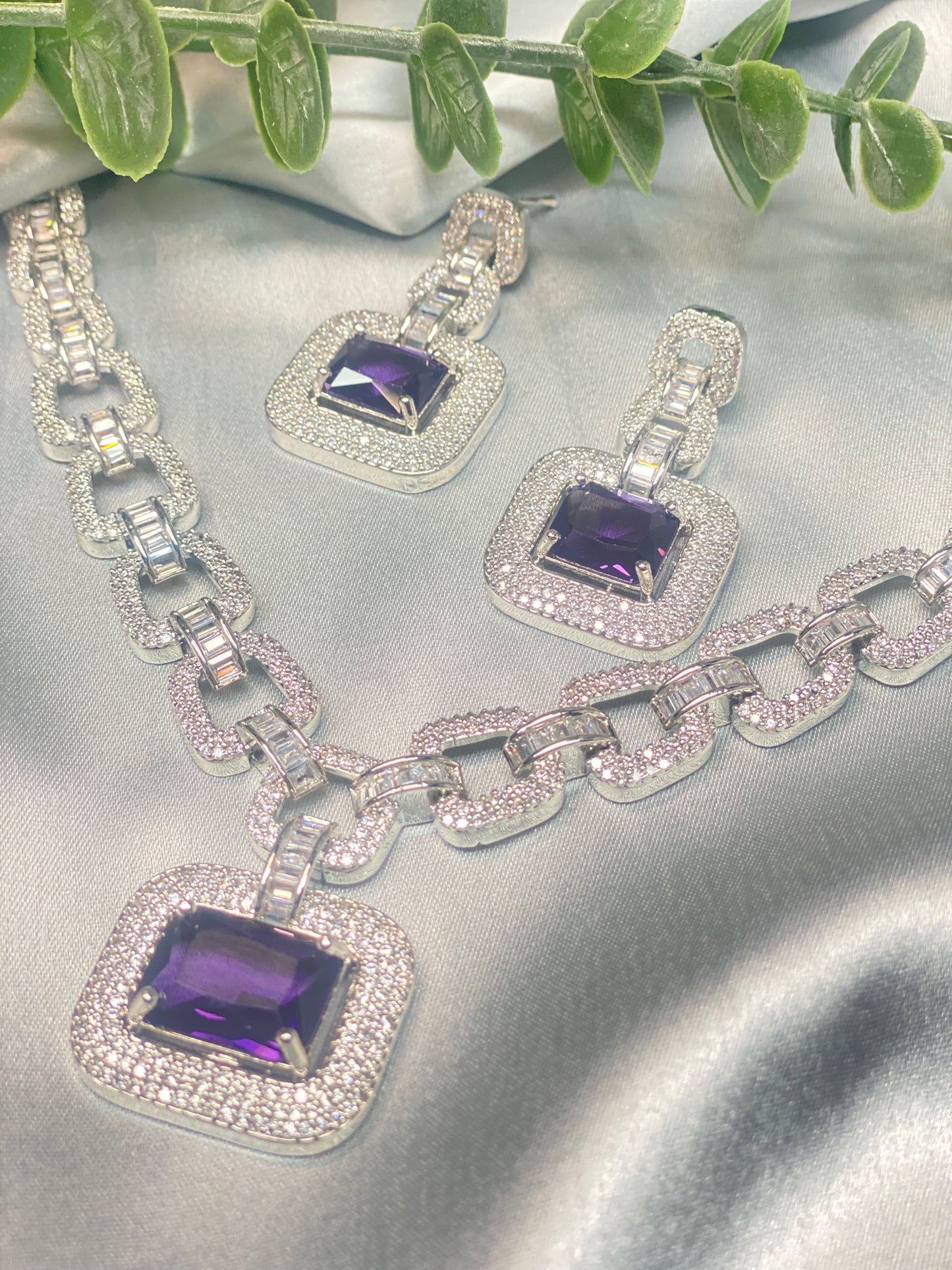 AVERY American Diamond Luxury Necklace Set - Periwinkle