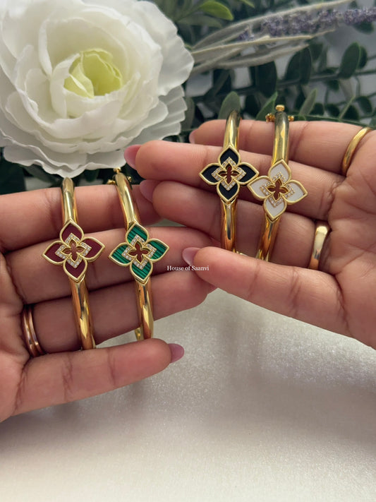 Clover Bloom Bracelet