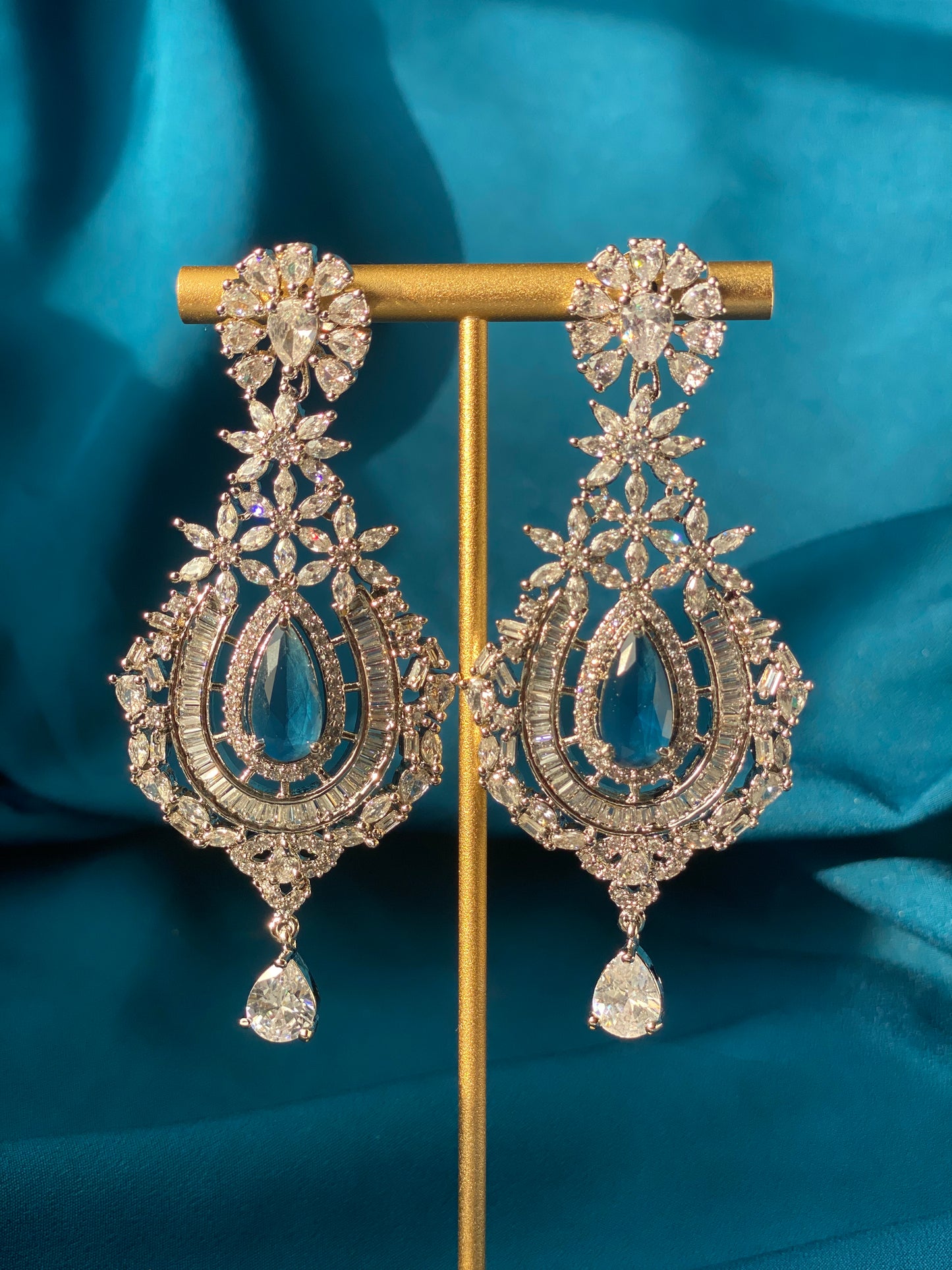 NOOR American Diamond Earrings - Sapphire