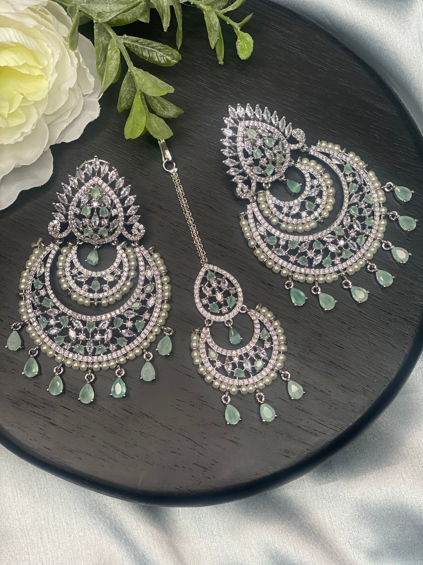 AVANI AD Earrings and Tikka set - Mint