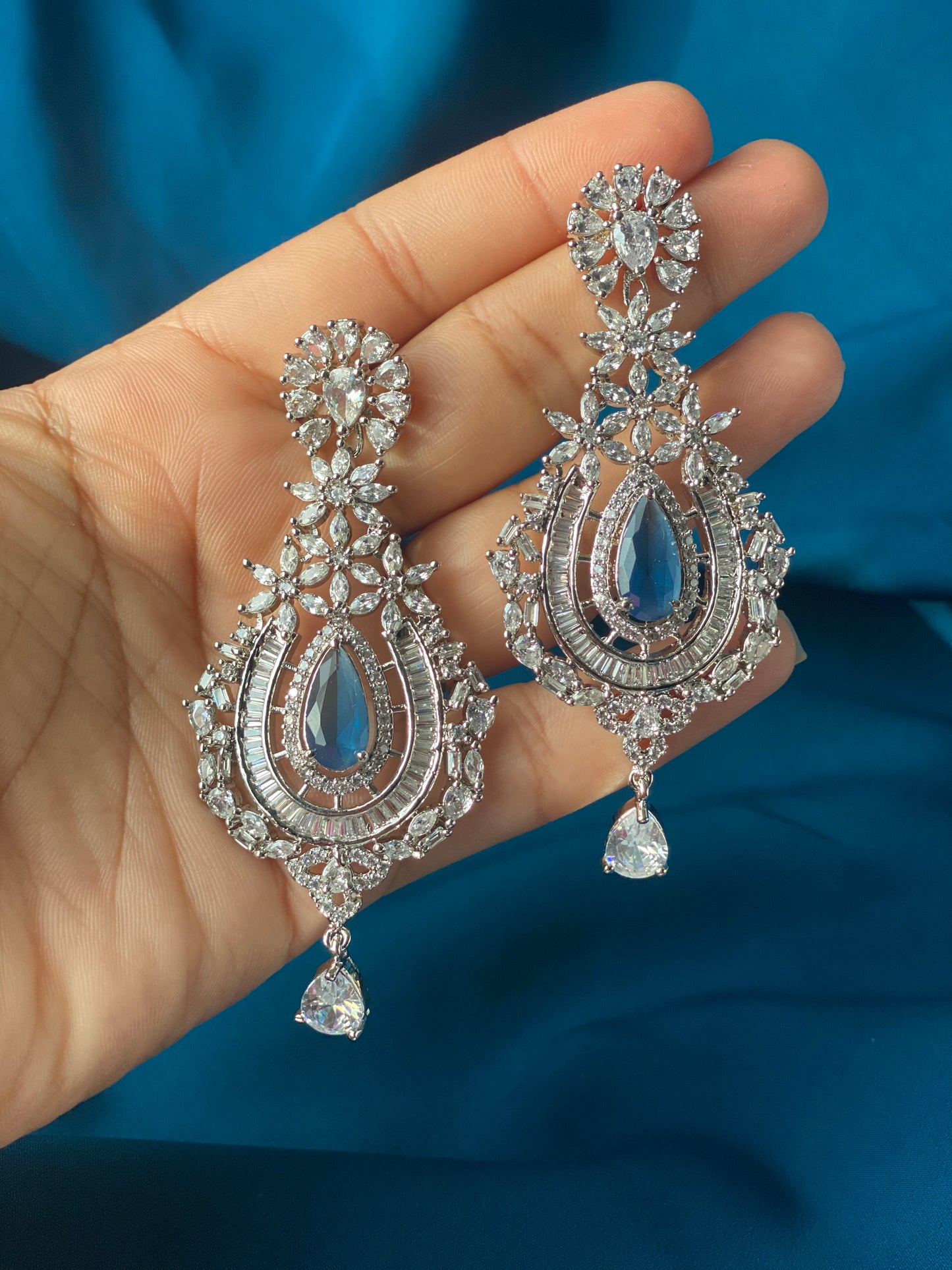 NOOR American Diamond Earrings - Sapphire