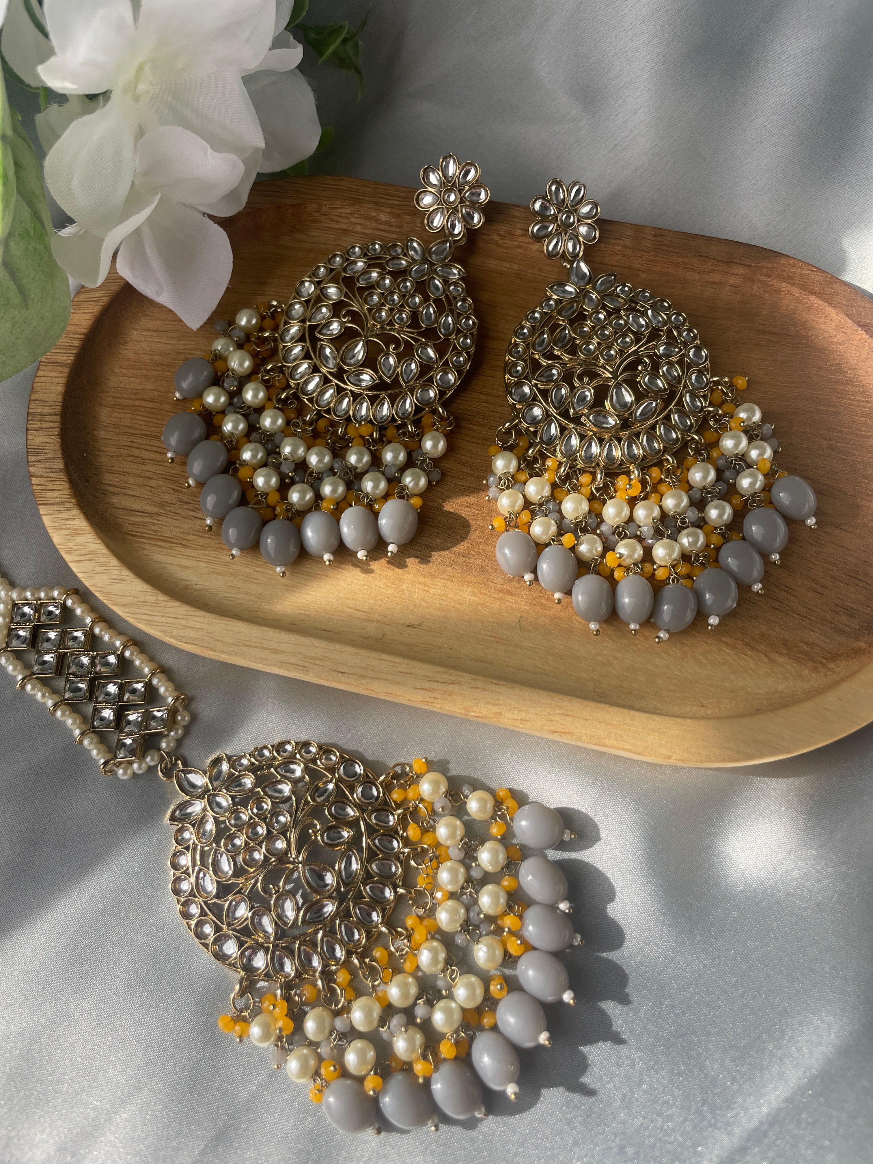 Party wear grey earrings | Indian jewellery design earrings, Indian bridal  jewelry sets, Jewelry design earrings