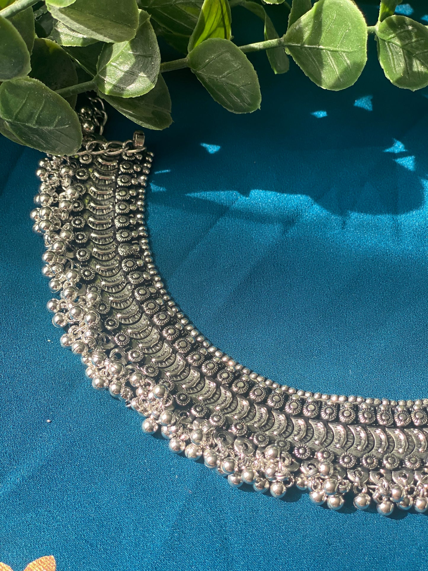 TANUJA Oxidised Necklace in Silver
